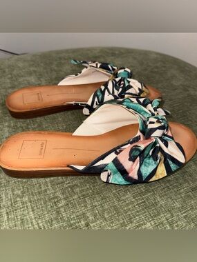 🟣4/$20 Dolce Vita Parin Bow Sandals 9.5